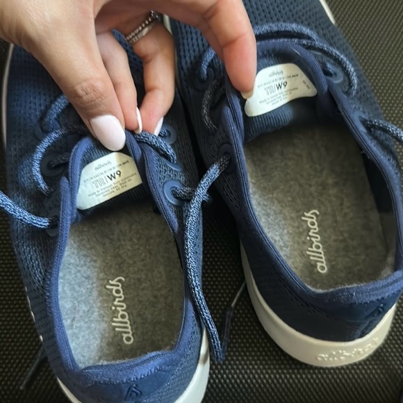 Allbirds Indeed size 9 - Picture 4 of 7